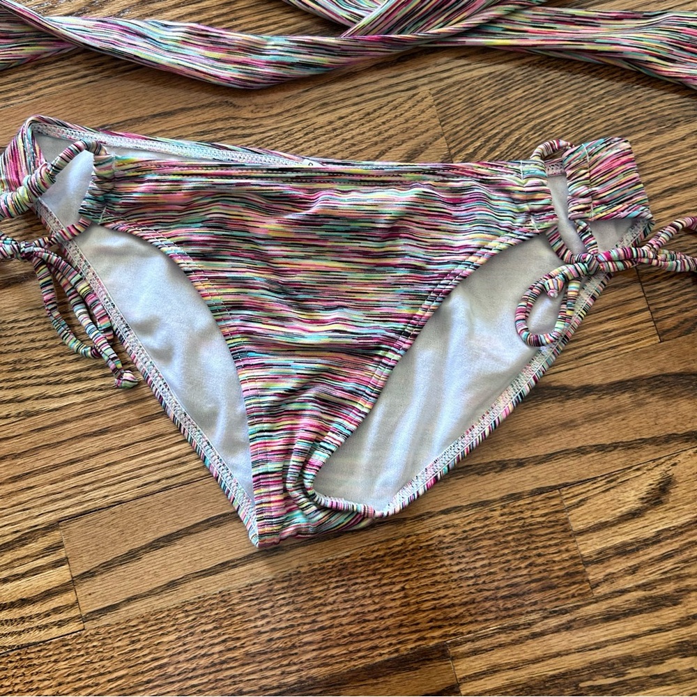 Roxy swim NWOT medium bikini twist bandeau multicolored fine stripes - Picture 2 of 12